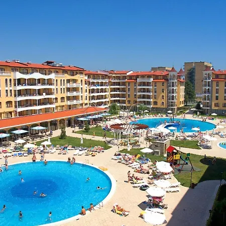 Апартамент Royal Sun ساني بيتش